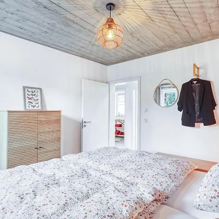 Admiral Vanessa Lägenhet