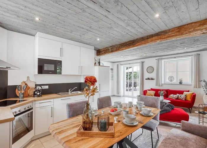 Admiral Vanessa דירה