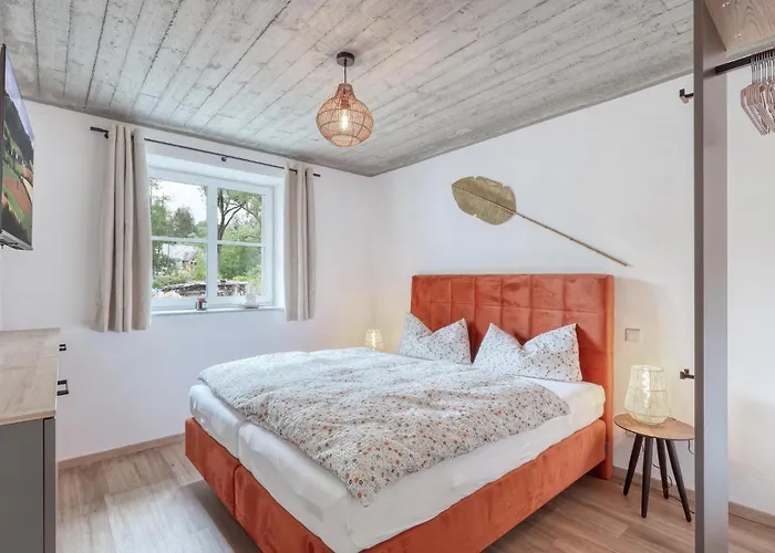 Admiral Vanessa Irrhausen