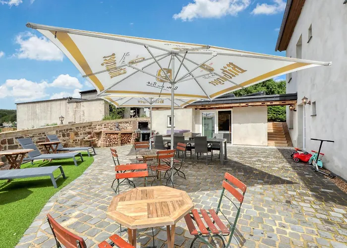 Admiral Vanessa Irrhausen