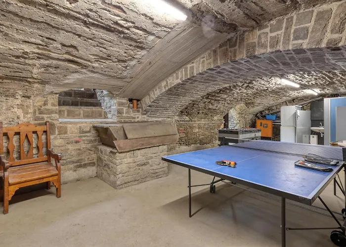 Admiral Vanessa דירה *